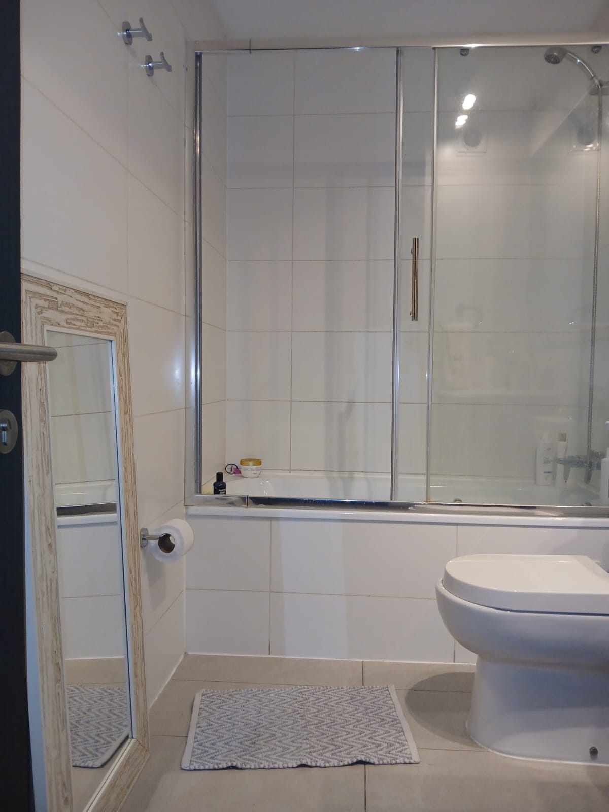 Arriendo departamento en primer piso, calle Holanda, Ñuñoa