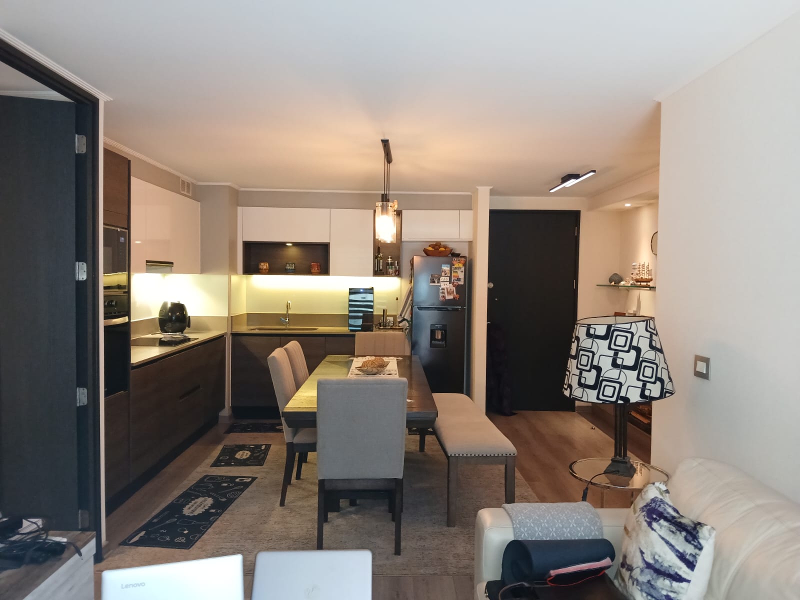 Arriendo departamento en primer piso, calle Holanda, Ñuñoa